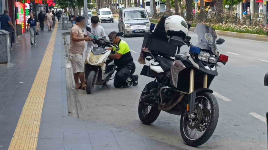 Plakayı Takmayınca 46 Bin Liralık Cezadan Kaçamadı