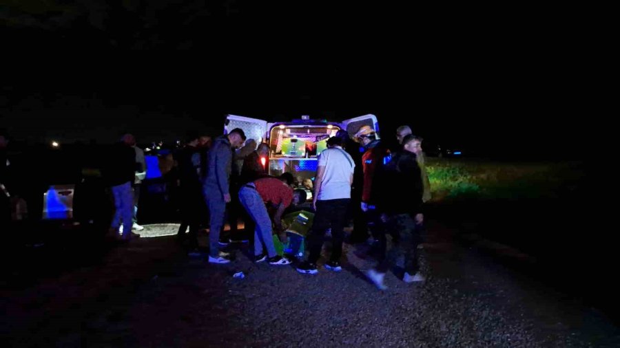 Karaman’da İki Otomobil Kafa Kafaya Çarpıştı: 2 Ölü, 5 Yaralı