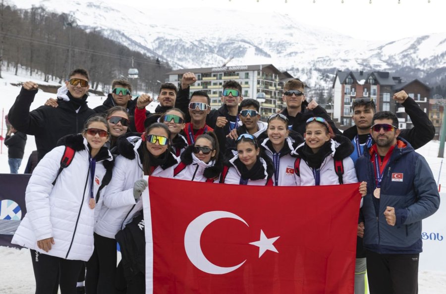 Mersin’de Voleybol Kursunda Keşfedildi, Milli Takıma Kadar Yükseldi