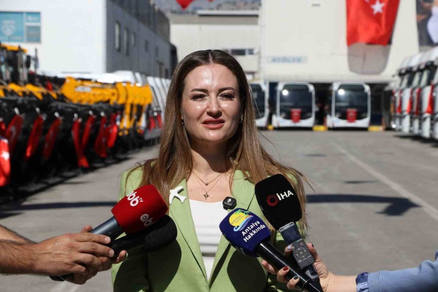 Antalya Büyükşehir Belediyesi Filosuna 89 Yeni Araç