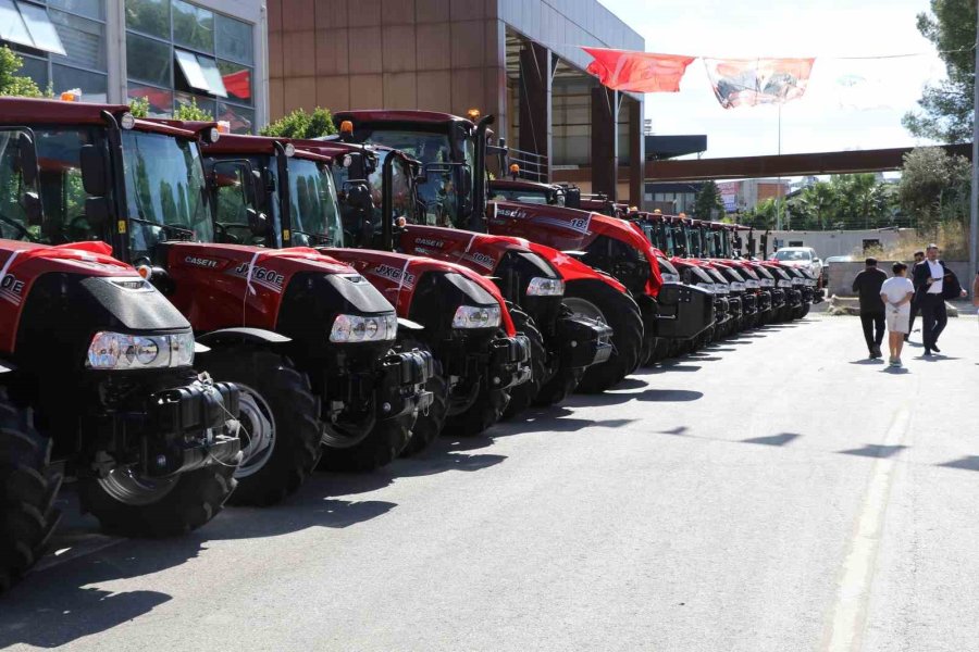 Antalya Büyükşehir Belediyesi Filosuna 89 Yeni Araç