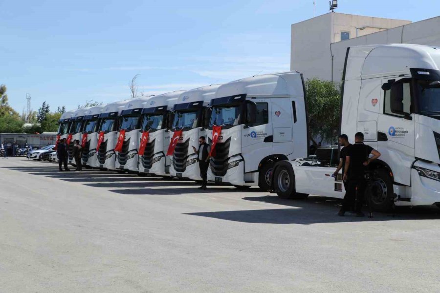 Antalya Büyükşehir Belediyesi Filosuna 89 Yeni Araç