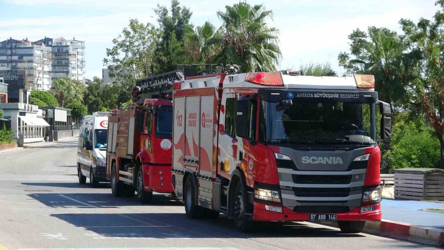 Antalya’da Kayıp Olarak Aranan Kadının Cansız Bedeni 35 Metrelik Falezlerin Dibinde Bulundu