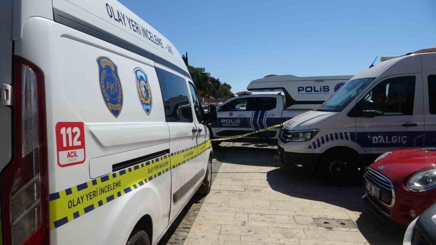 Antalya’da Kayıp Olarak Aranan Kadının Cansız Bedeni 35 Metrelik Falezlerin Dibinde Bulundu