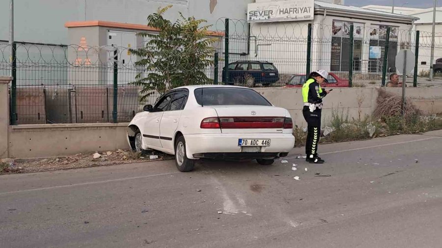 Karaman’da 3 Kişinin Yaralandığı Kaza Kamerada