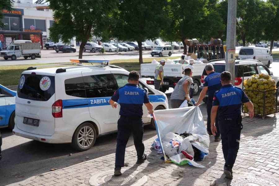 Kepez’de Pazarlarda Kaldırım İşgali Ve Haksız Rekabete Göz Açtırılmıyor