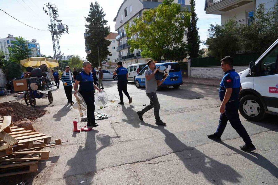 Kepez’de Pazarlarda Kaldırım İşgali Ve Haksız Rekabete Göz Açtırılmıyor