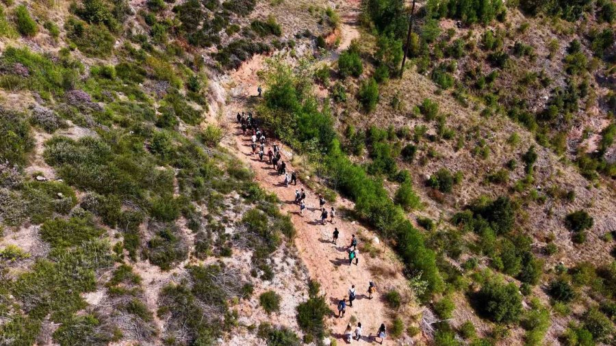 Tarsus’un Doğa Harikası Kurtçukuru Kanyonunda Zorlu Yürüyüş