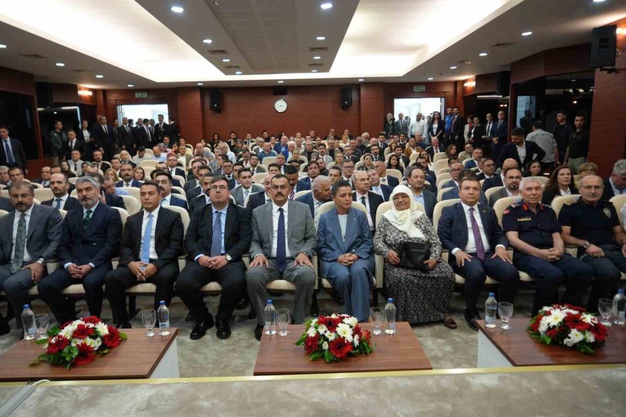 Savcı Gadem Taş’ın Adı Antalya Adliyesindeki Konferans Salonuna Verildi