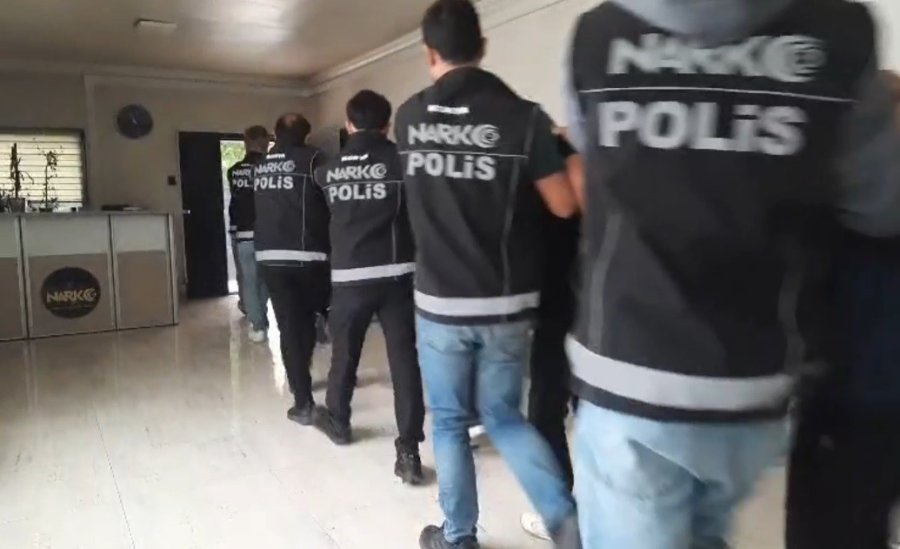 Konya’da Uyuşturucu Operasyonu: 8 Gözaltı