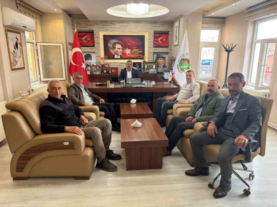 Çiftlik Belediye Başkanı Arif Çakıl Chp’den İstifa Etti