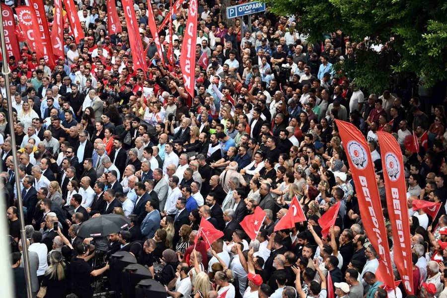 Kılıçdaroğlu Gözaltına Alınan Başkanlara Destek İçin Mersin’e Ziyarette Bulundu
