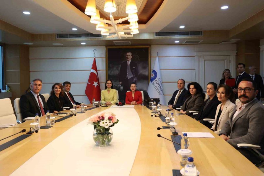 Büyükşehir İle Korkuteli Belediyesi Arasında İşbirliği Protokolü