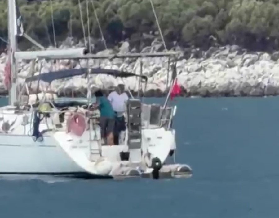 Antalya’da 19 Düzensiz Göçmen Ve 3 Organizatör Yakalandı