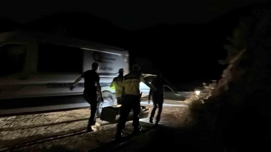 16 Yaşındaki Kızı İle Görüştüğü Gerekçesiyle 20 Yaşındaki Genci Bıçaklayarak Öldürdü