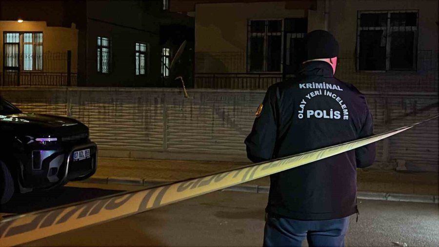 Boşanma Aşamasındaki Eşini Silahla Vurarak Yaraladı