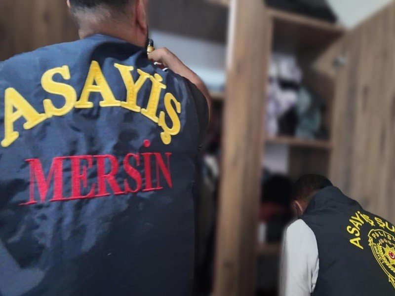 Korkutup 435 Bin Tl Dolandırdılar: Gerçek Polise Yakalanan 4 Şüpheli Tutuklandı