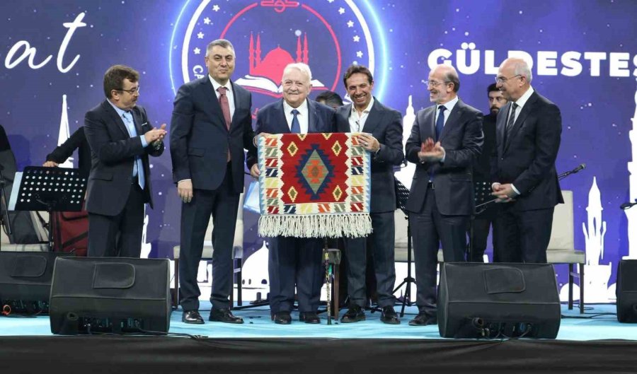 Mersin’de Naat Ve Kasidelerle Peygamber Sevgisi Dile Getirildi