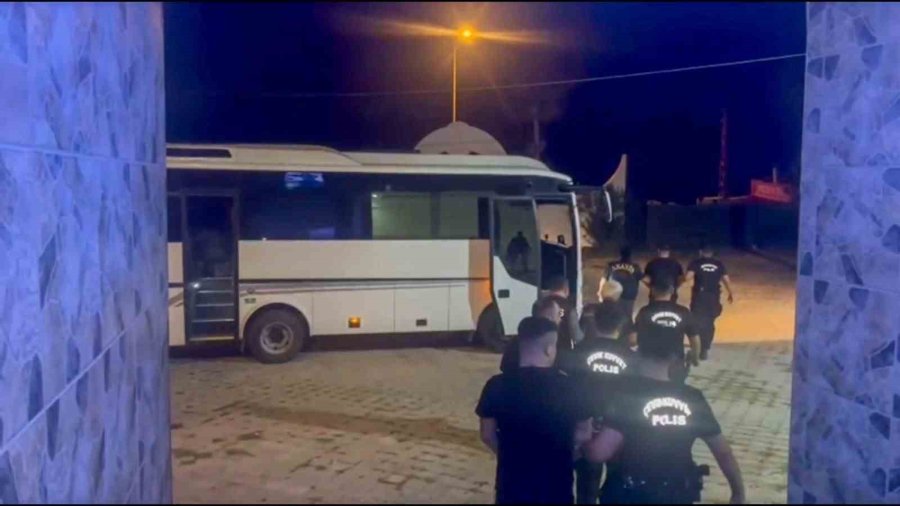 Mersin Mut’ta Gazinolara Operasyon: 22 Tutuklama