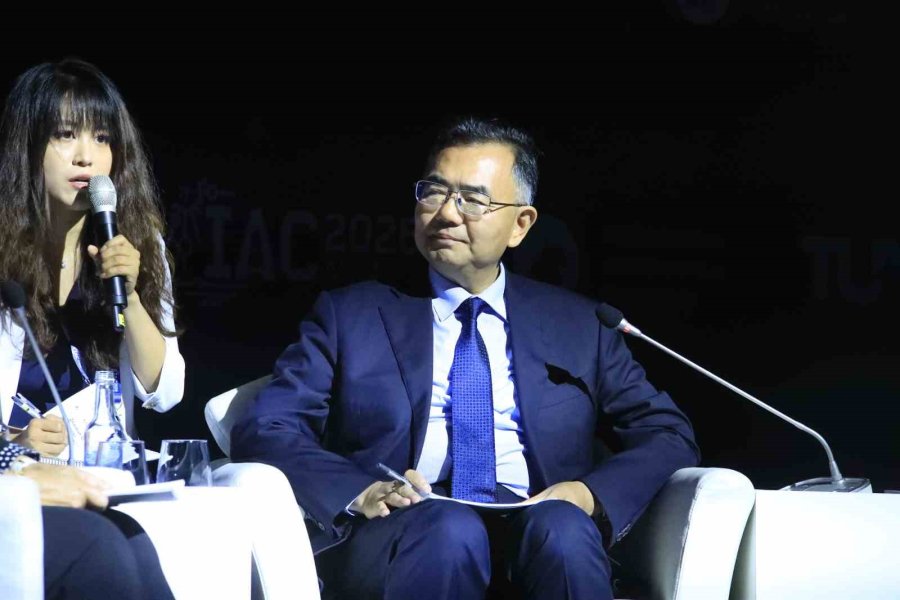 Nasa Başkan Yardımcısı Anderson: "ay Yüzeyinde Kalıcı Varlık Oluşturmaya Başlayacağız, Ardından Hedefimizi Mars’a Çevireceğiz"