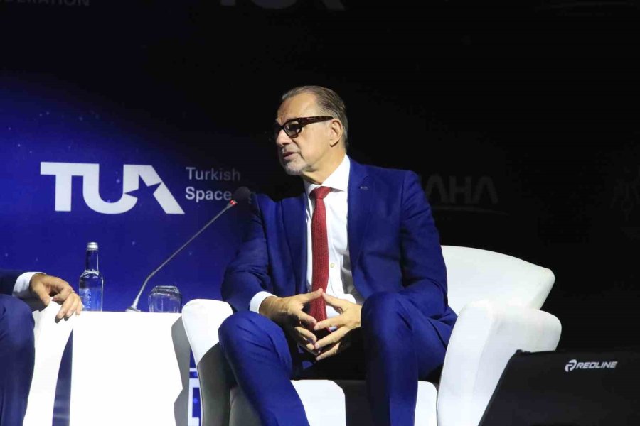 Nasa Başkan Yardımcısı Anderson: "ay Yüzeyinde Kalıcı Varlık Oluşturmaya Başlayacağız, Ardından Hedefimizi Mars’a Çevireceğiz"