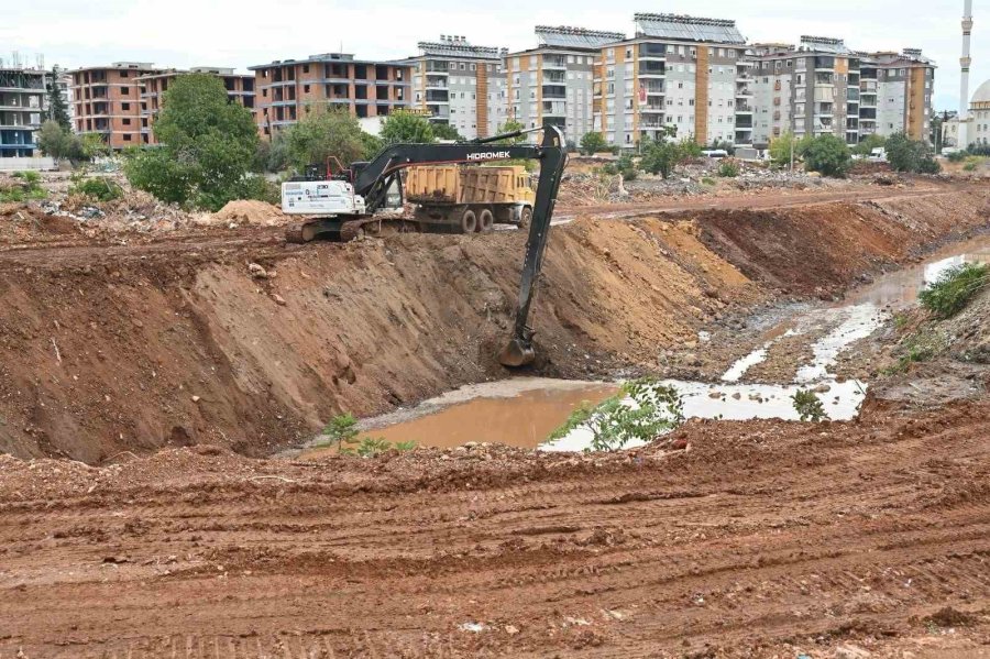 Kepez’de Sel Kabusu Tarih Oluyor: Ay Deresi’nde 2 Kilometrelik Güvenlik Harekatı