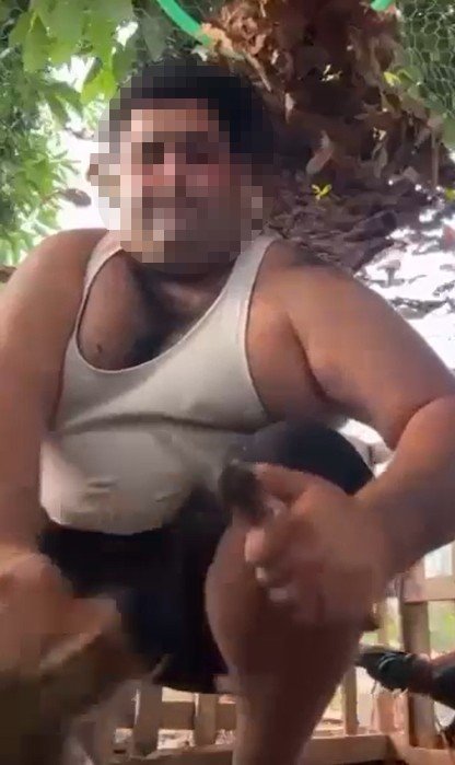 Alanya’da Kuşlara Yönelik Vahşet Kamerada: Birinin Kafasını Ağzıyla, Diğerinin Bıçakla Kesti