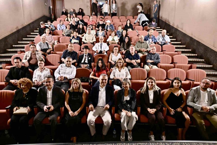 Köy Kahvelerinde De Okunsun Diye Yazıldı, Belgesel Oldu