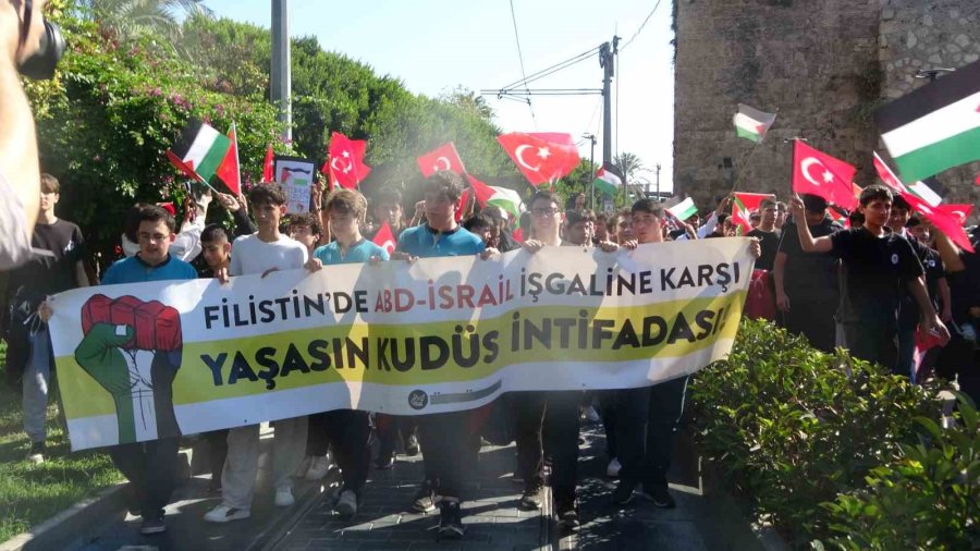 Antalya’da Filistin’e Destek Yürüyüşü