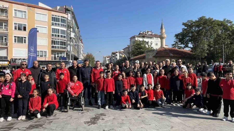 Karaman’da Amatör Spor Haftası Etkinlikleri Kortej Yürüyüşüyle Başladı