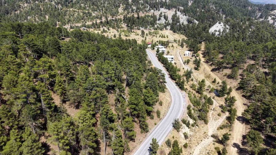 Mersin’de 14 Kilometrelik Yayla Yolu Yenilendi