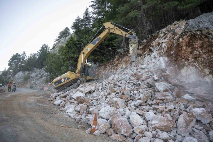 Mersin’de 14 Kilometrelik Yayla Yolu Yenilendi