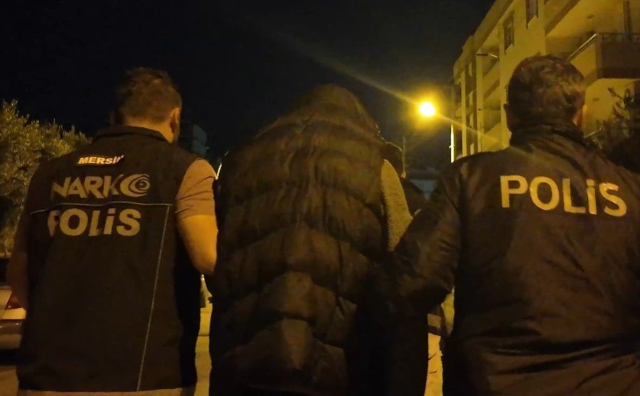 Mersin’de Eş Zamanlı Uyuşturucu Operasyonu: 77 Gözaltı