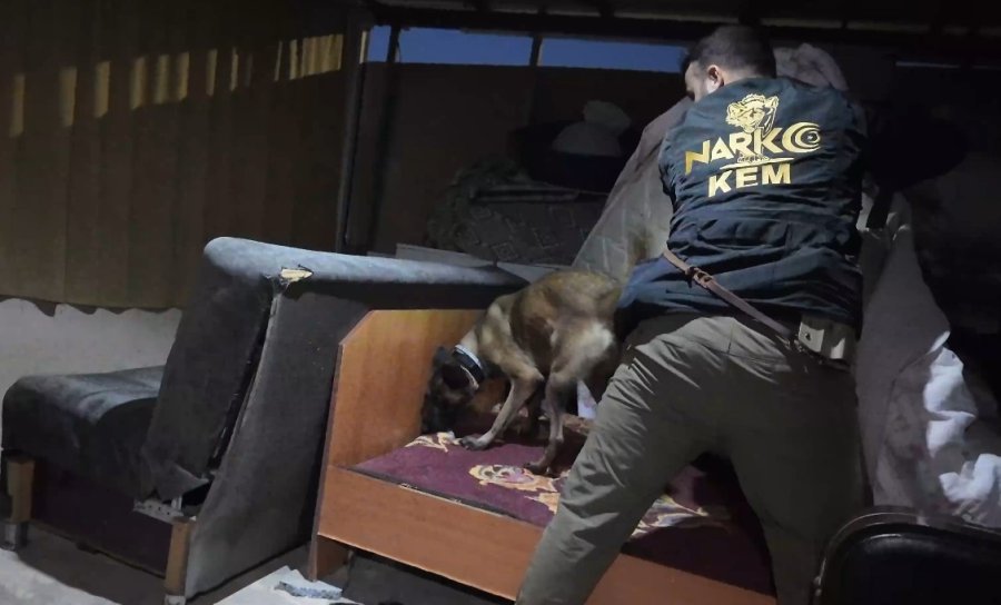 Mersin’de Eş Zamanlı Uyuşturucu Operasyonu: 77 Gözaltı