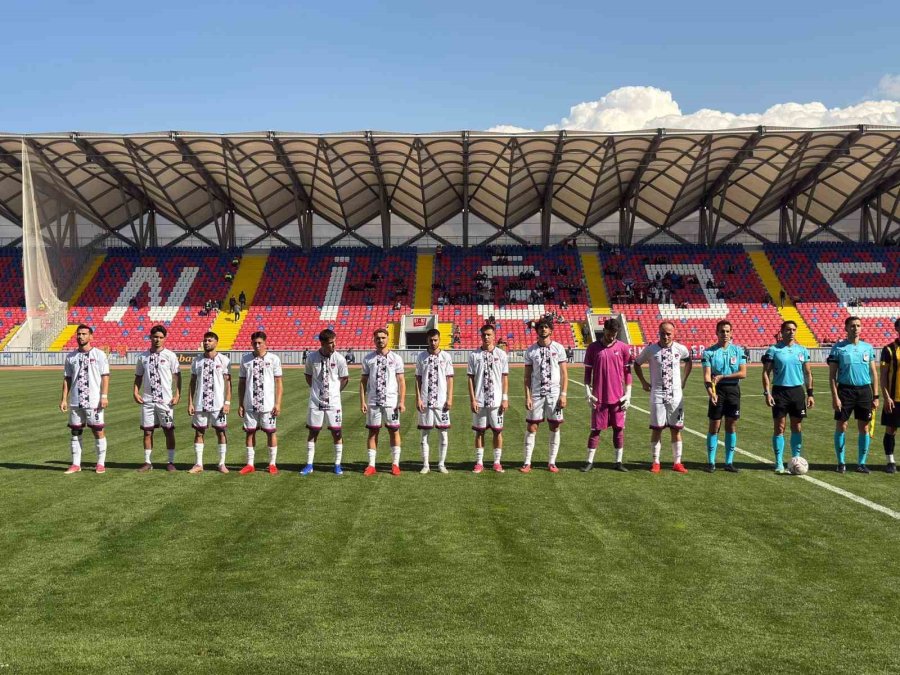 Niğde Belediyespor’dan Kadın Ve Çocuk Taraftarlara Ücretsiz Tribün
