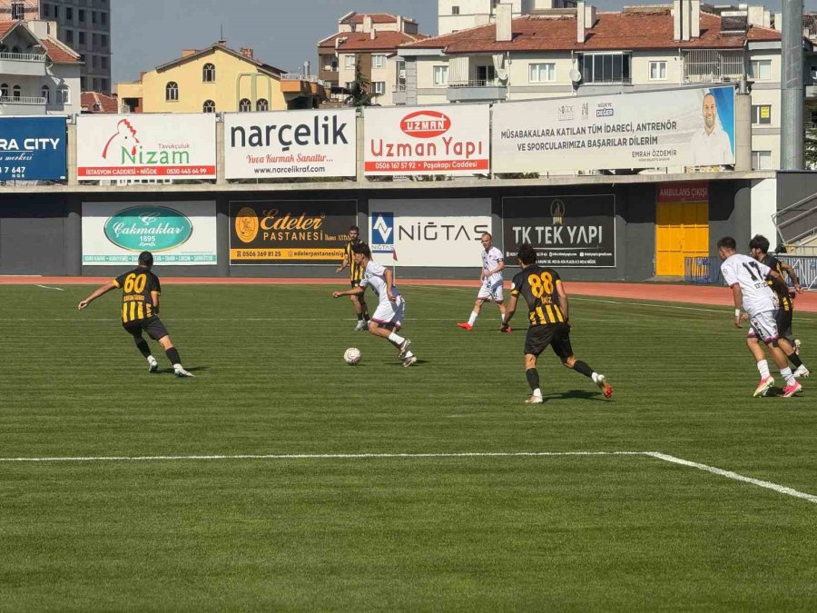 Niğde Belediyespor’dan Kadın Ve Çocuk Taraftarlara Ücretsiz Tribün