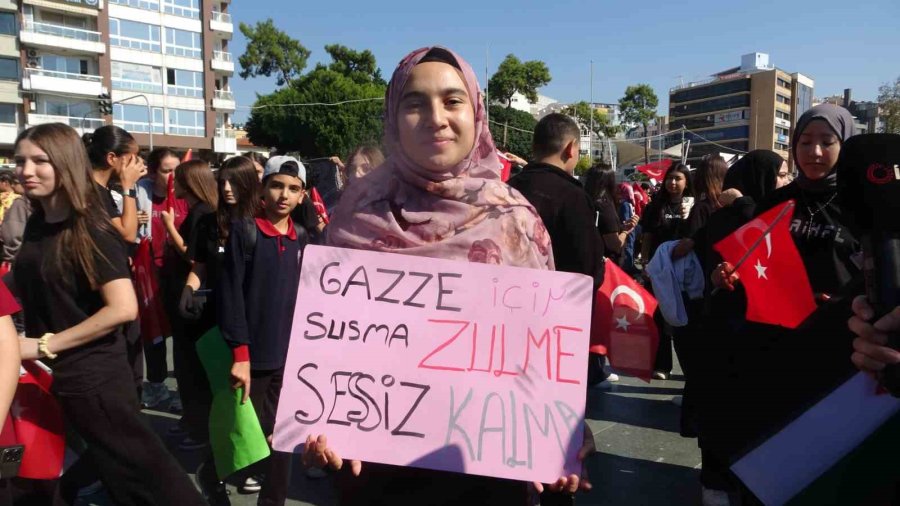 Antalya’da Filistin’e Destek Yürüyüşü