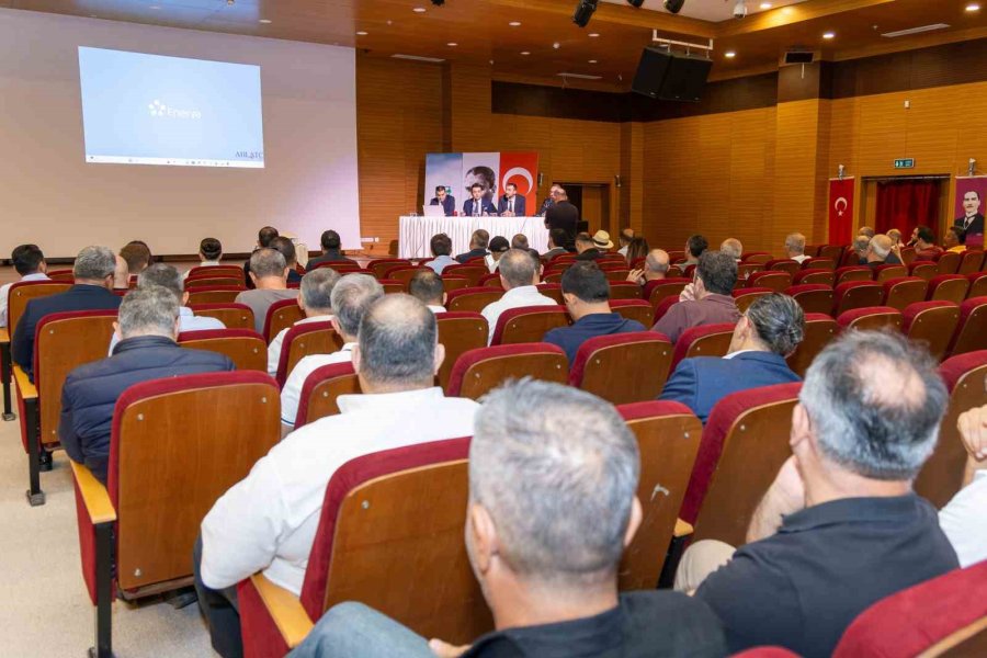 Manavgat’ta Doğal Gaz Süreci Bilgilendirme Toplantısı Düzenlendi
