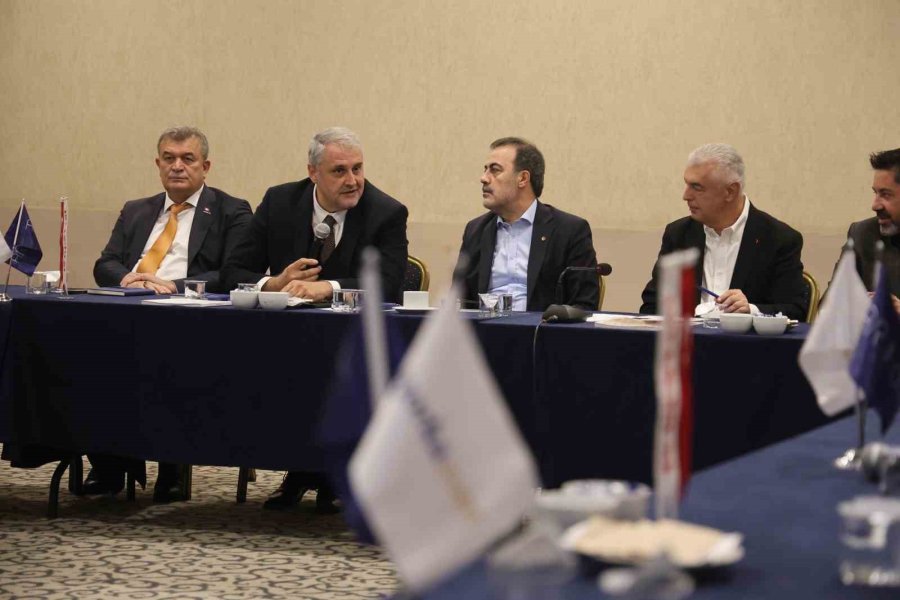 Ekonomiye Yön Verenler Zirvesi Konya’da Gerçekleştirildi