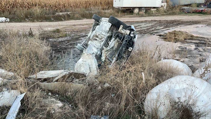 Takla Atan Otomobilin Kaza Anı Kamerada: 1 Yaralı