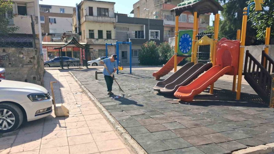 Akdeniz’de Park Ve Yeşil Alanlar Yenileniyor