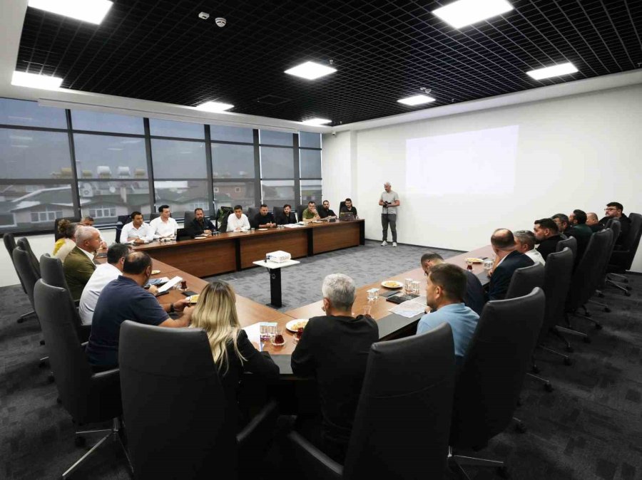 Başkan Özçelik: "alanya’nın Gelecek 50 Yılını Planlıyoruz"
