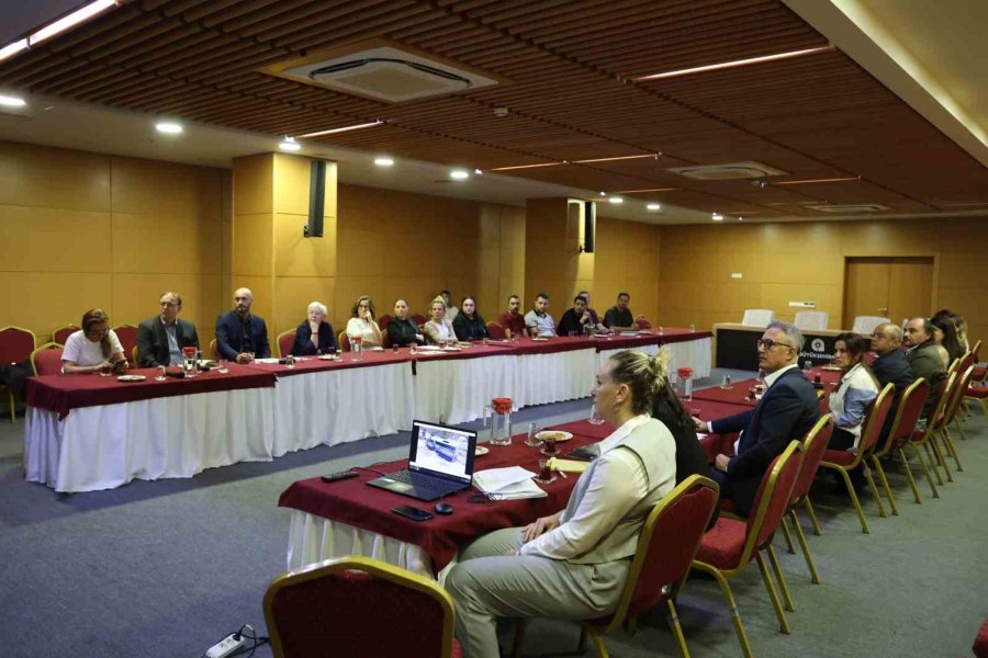 Antalya Büyükşehir Belediyesi Nürnberg Heyetini Ağırladı