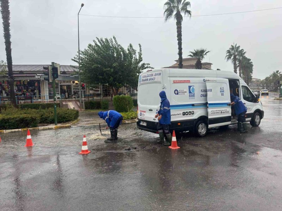 Büyükşehir Belediyesi 464 Personel Ve 347 İş Makinesi İle Teyakkuzda