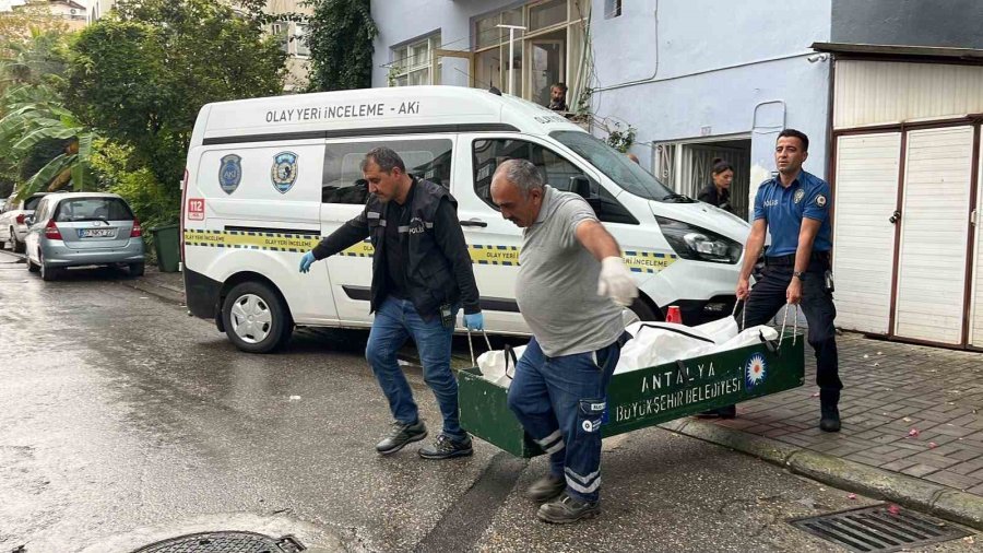 Alanya’da Pansiyonda Kalan Yaşlı Adam Ölü Bulundu