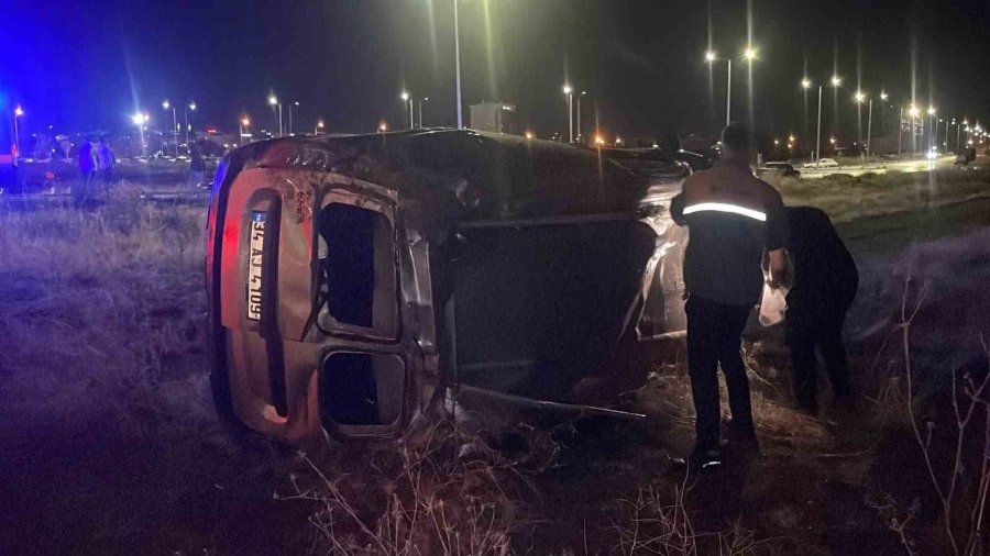 Karaman’da Yağmur Nedeniyle Kayganlaşan Yol Kazaya Neden Oldu: 1 Yaralı