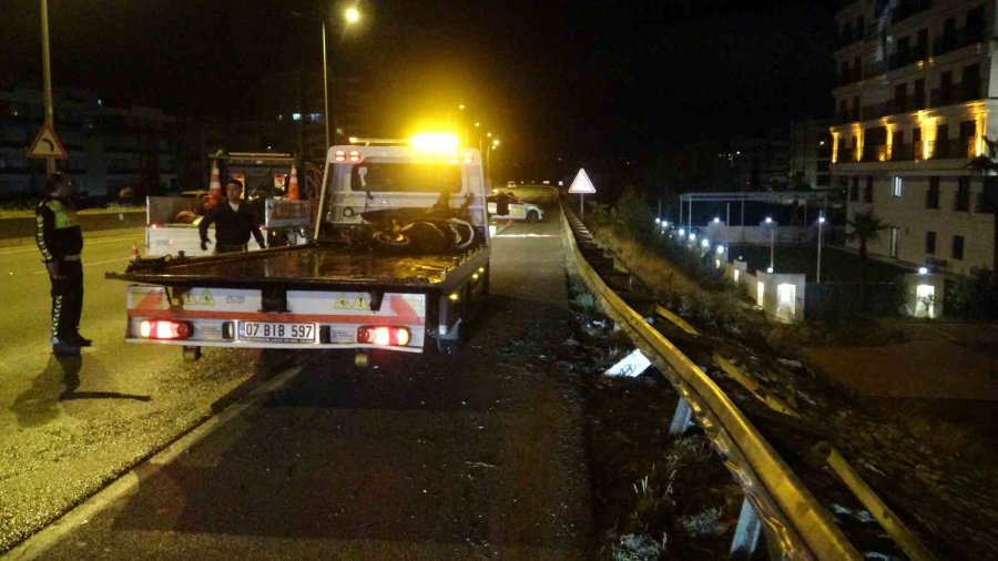 Antalya’da 22 Yaşındaki Gencin Yürek Yakan Ölümü: 7 Saat Önce "ölürüz" Dedi, Kazada Hayatını Kaybetti