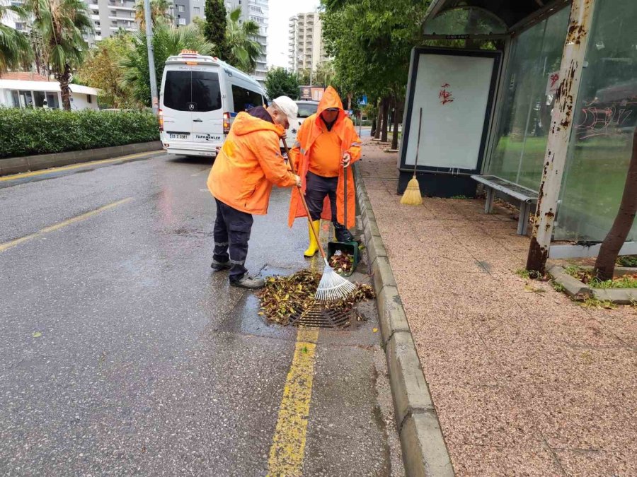 Mersin’de Beklenen Kuvvetli Yağışa Karşı Kriz Masası Oluşturuldu
