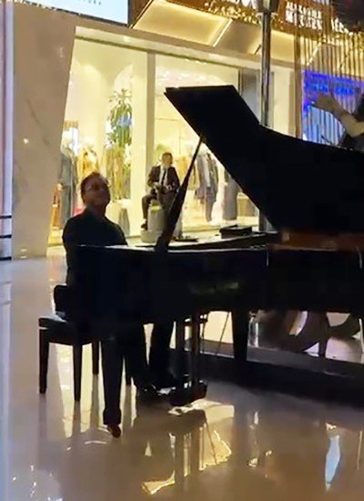 Titanic Filmi Antalya’da Gerçek Oldu: Oteli Su Bastı, O Piyano Çalmaya Devam Etti
