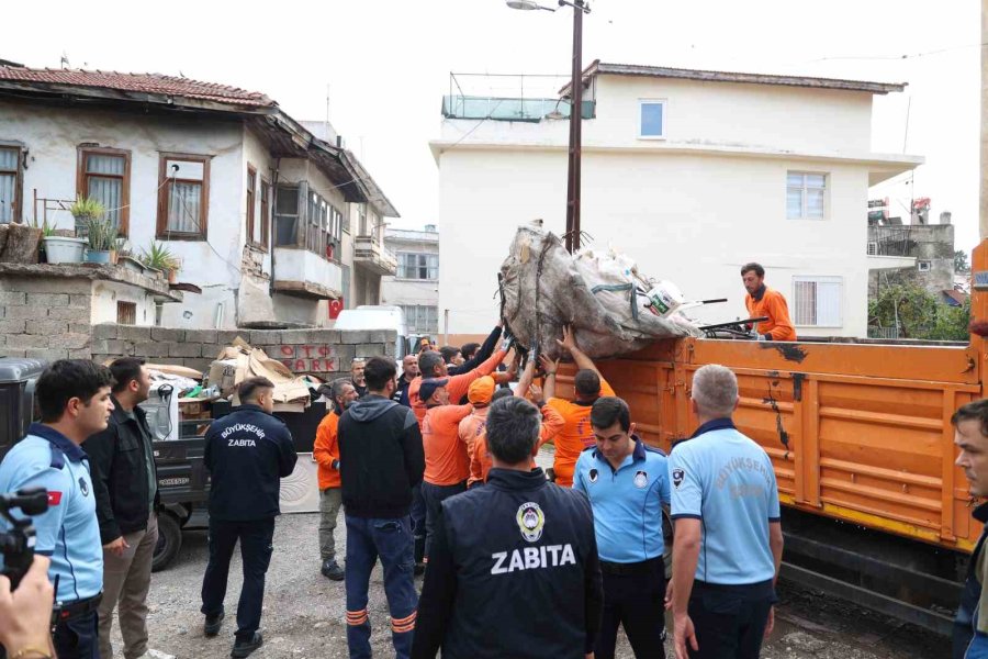 Antalya’da Hurda Ve Atık Depolarına Operasyon: 15 Kamyon Atık Kaldırıldı